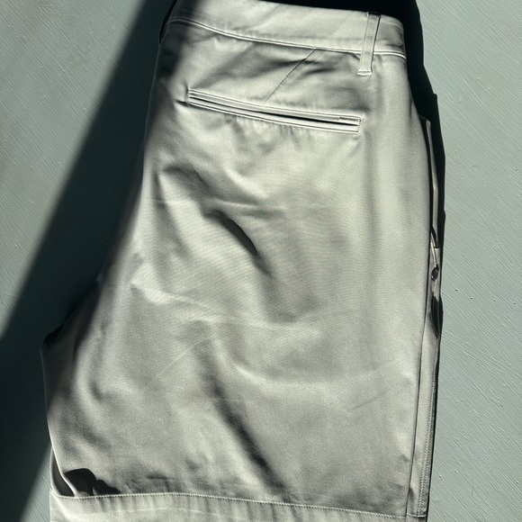 Vuori Meta Short 6” Size 36 Men’s Vapor - Picture 1 of 3